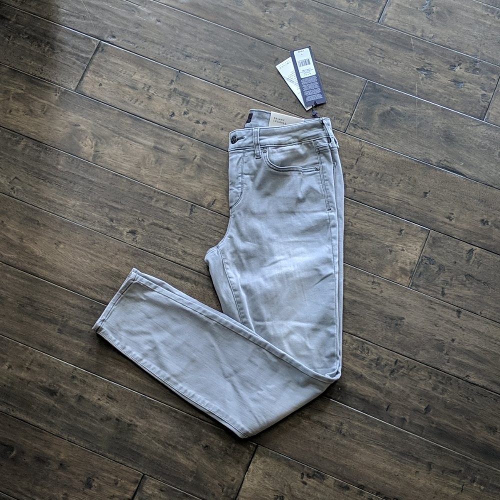 NWT Women's NYDJ legging - Size 6